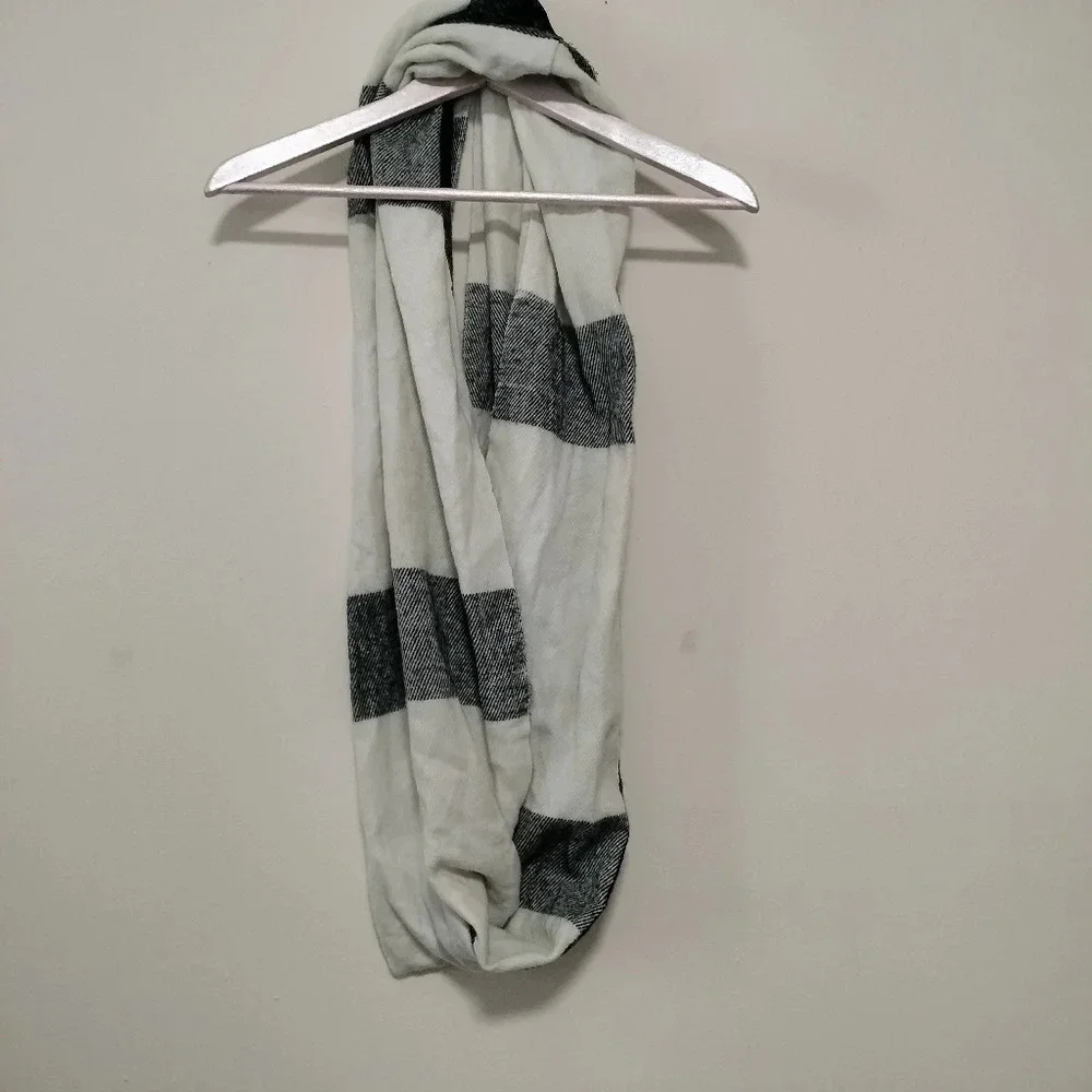COPY - Betsey Johnson Black Off White Plaid Lace Infinity scarf